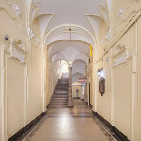 Dreher Palace Iv * Budapeste